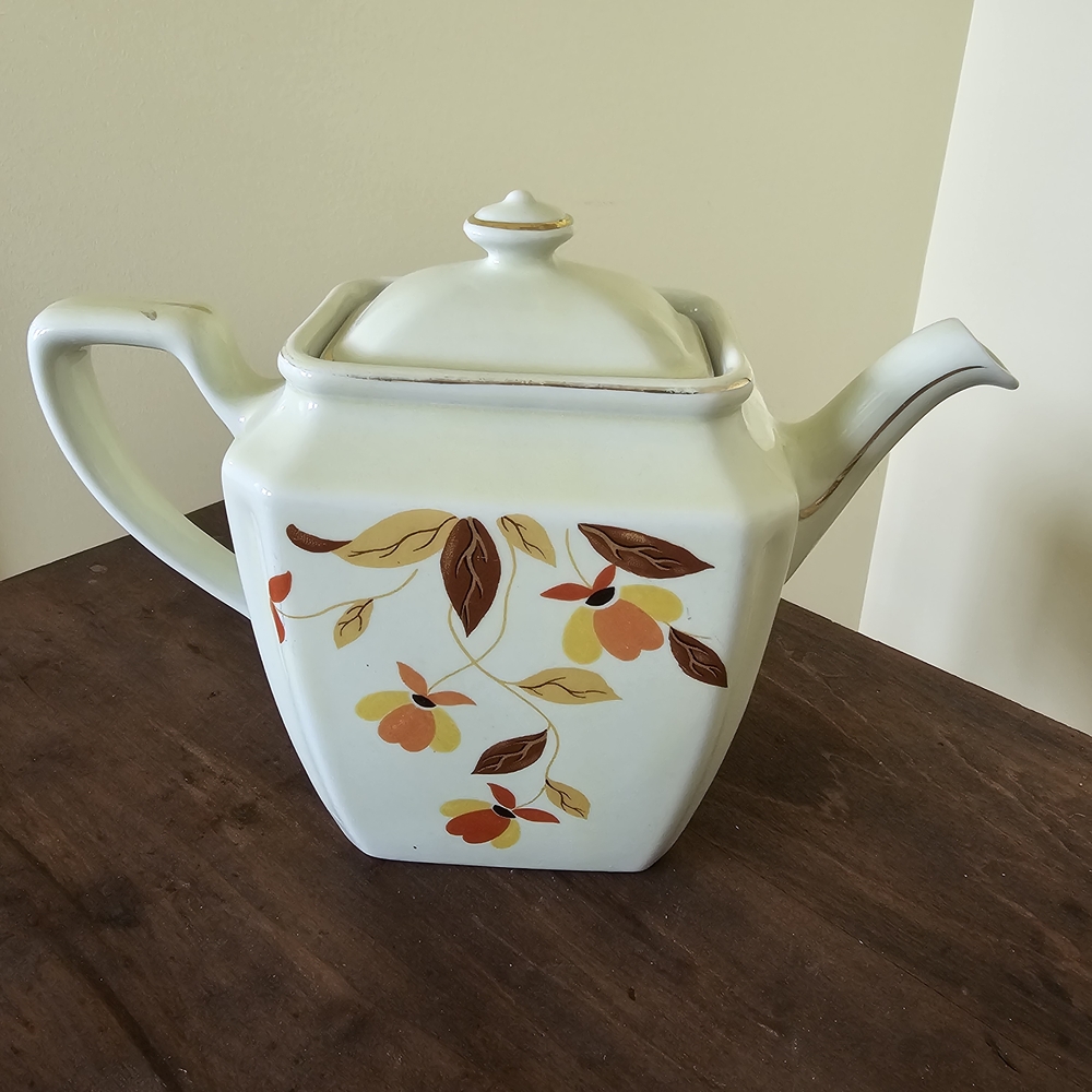 Vintage Hall China Jewel Tea Autumn Leaf Newport Teapot